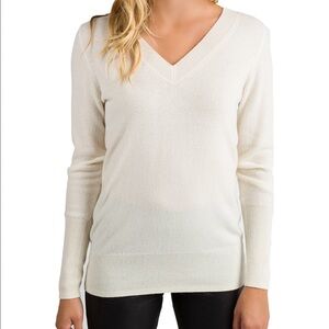V-Neck Ivory Cream Sweater